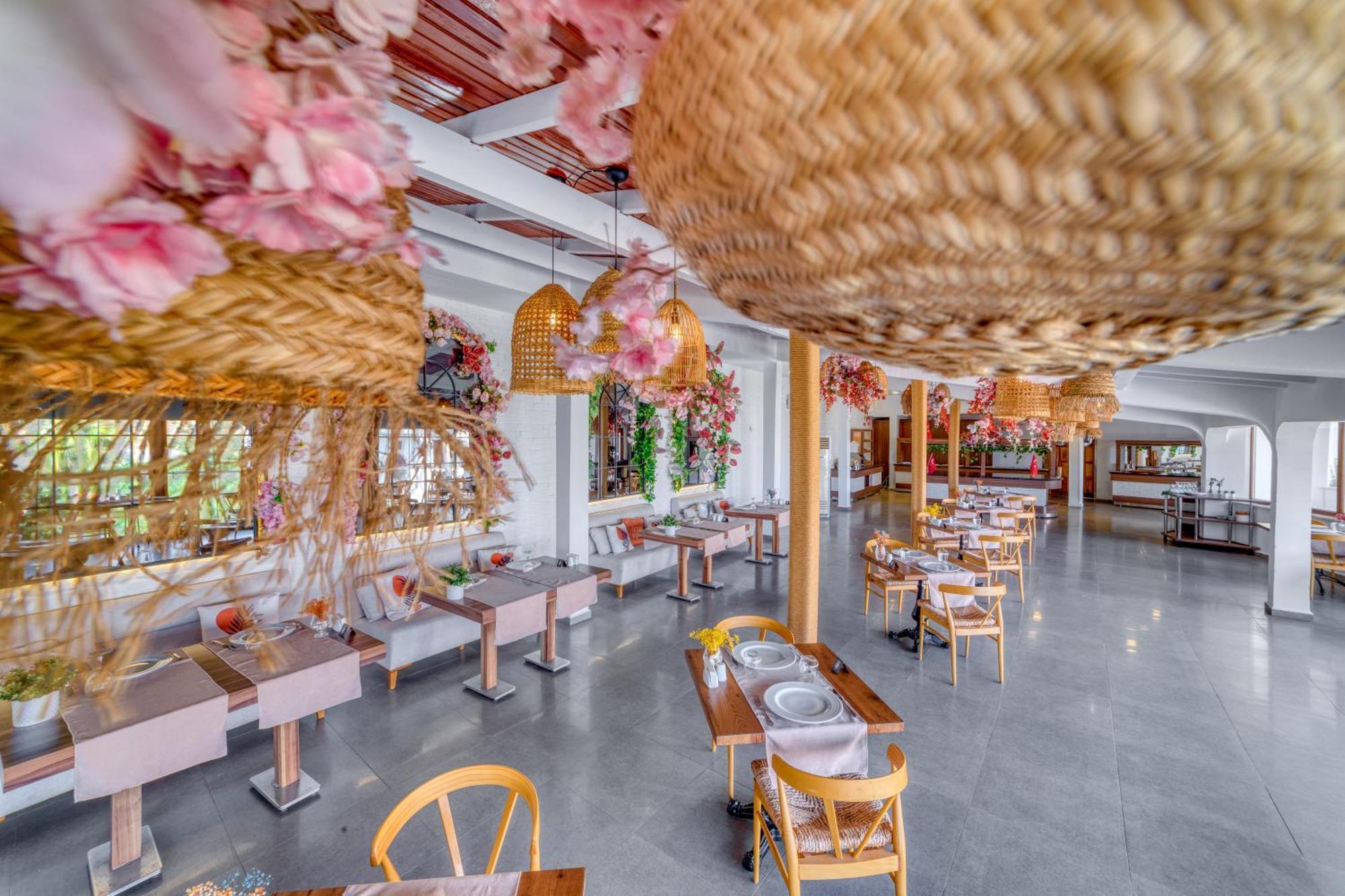 Illusion Beach & Clubhotel - Adults Only Alanya Eksteriør bilde